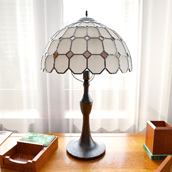 simple art of Tiffany style table lamp 3D Model Getty